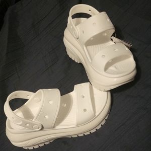 Croc Mega Crush Sandal